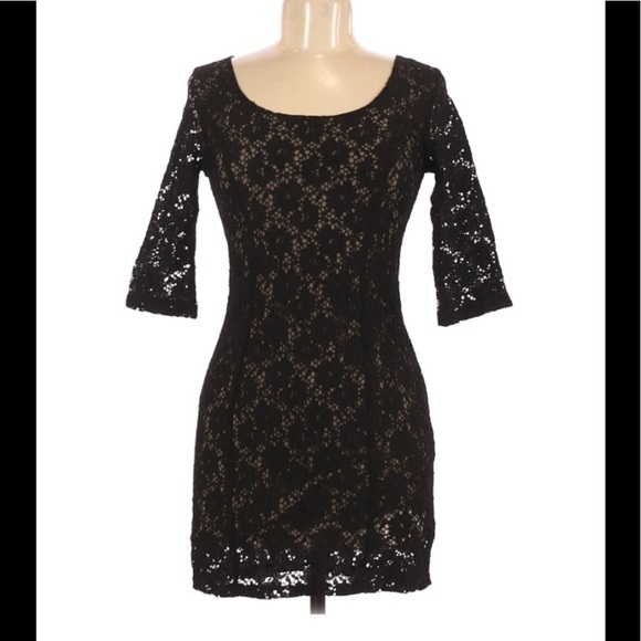FOREIGN EXCHANGE SMALL BLACK LACE COCKTAIL DRESS - Picture 1 of 2